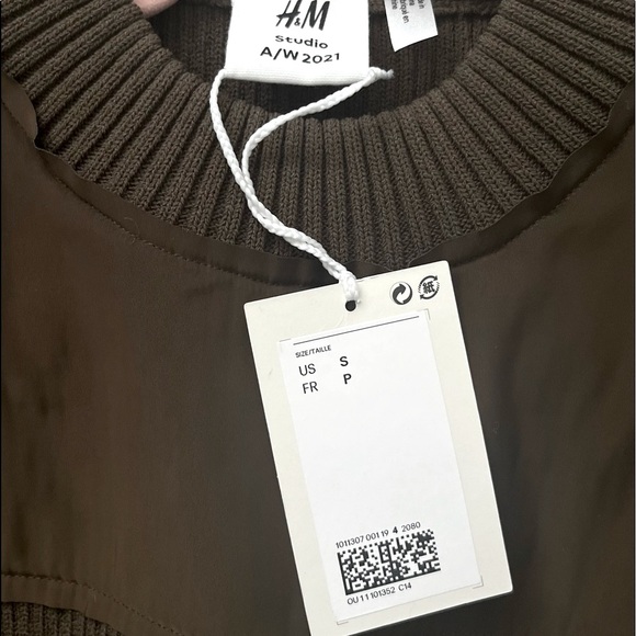 Dark dark green sweater - Picture 2 of 7